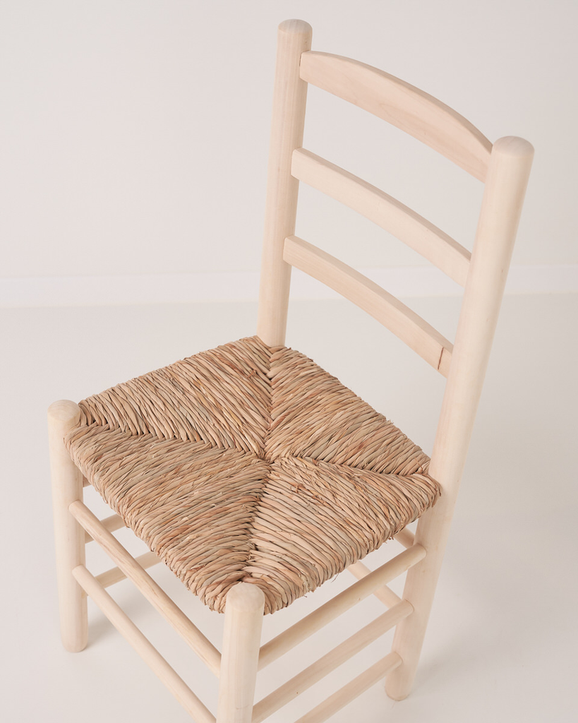 Silla de madera y enea básica