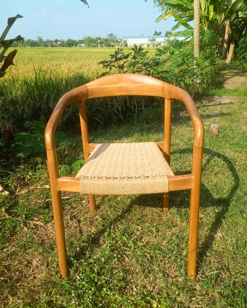 Silla de madera de teca Nara exterior cubierto
