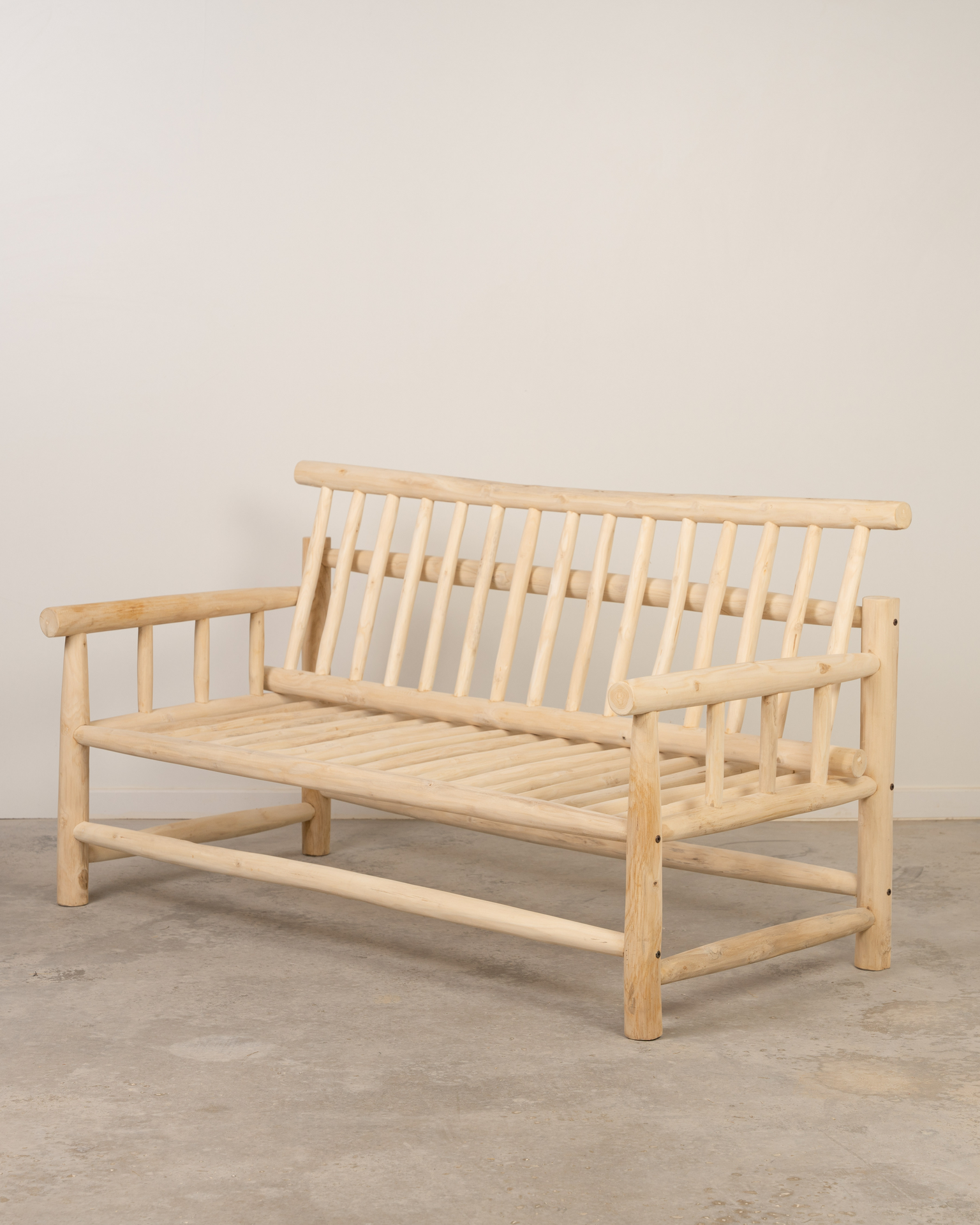 Sofá de madera de teca Unha